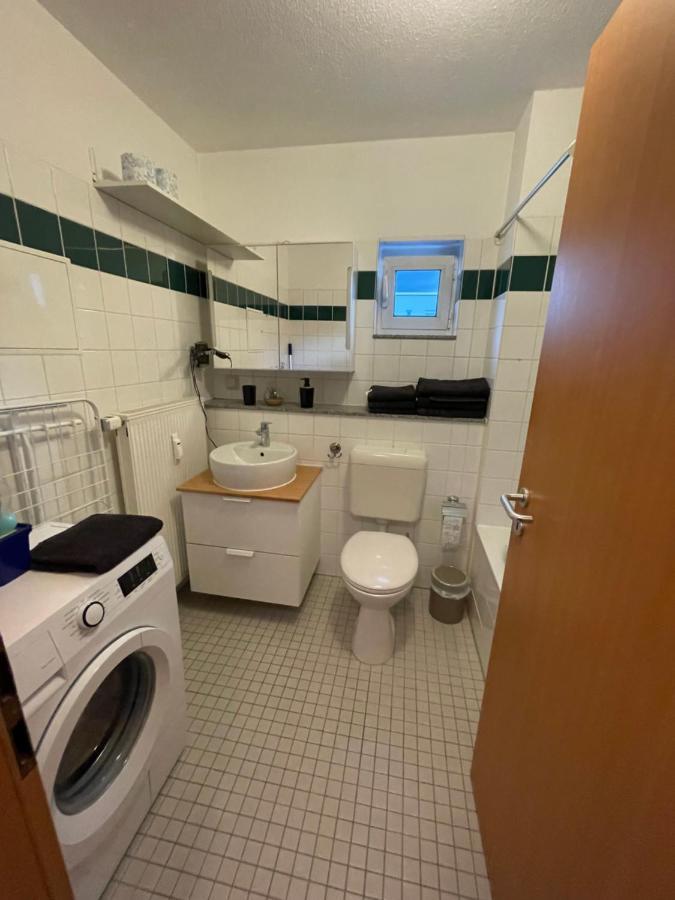 Ferienwohnung Mit 2 Zimmer, Kueche, Bad, In Saarbrücken Esterno foto