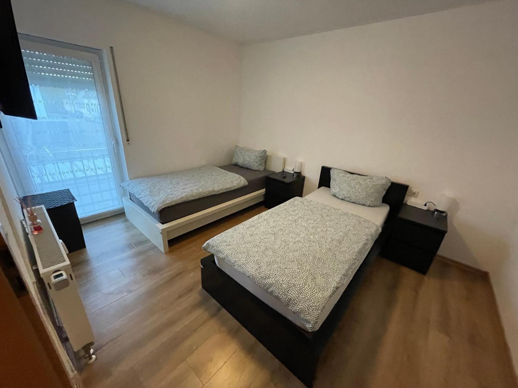 Ferienwohnung Mit 2 Zimmer, Kueche, Bad, In Saarbrücken Esterno foto